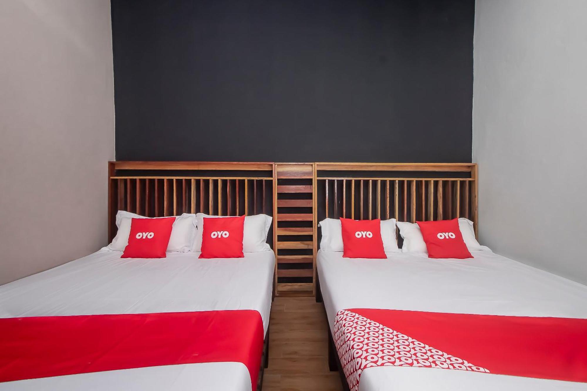 Oyo 90094 Hi Inn 3 Сибу Екстериор снимка